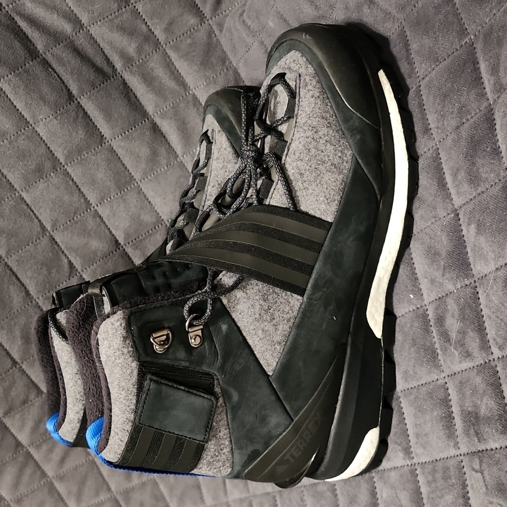 Adidas TERREX Tracefinder